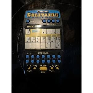 Klondike Solitaire Radica Model 2320 Electronic Handheld Travel Game Works